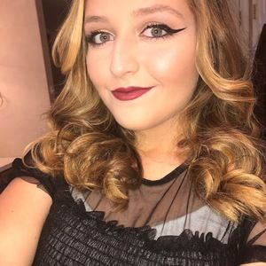 Meet your Posher, Jessica